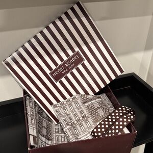 Henri Bendel Brown and White Striped Gift Box Set